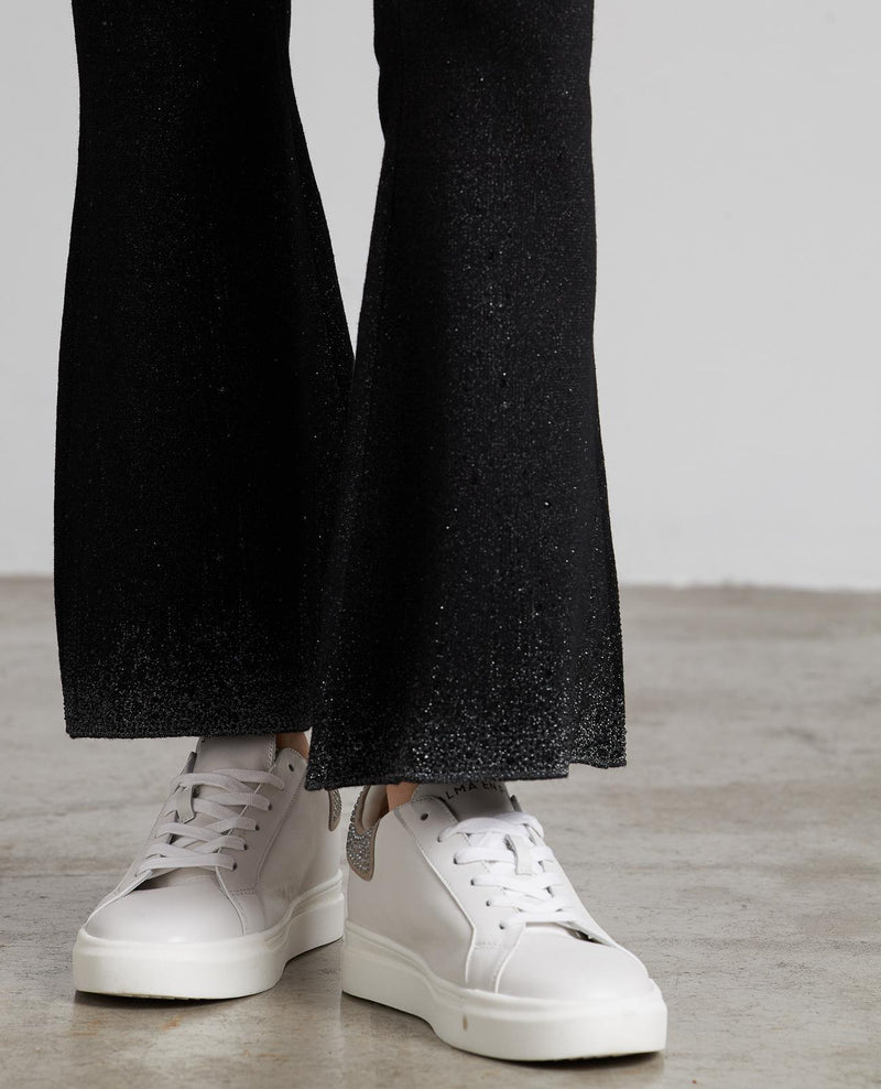 PANTALÓN ACAMPANADO DETALLES