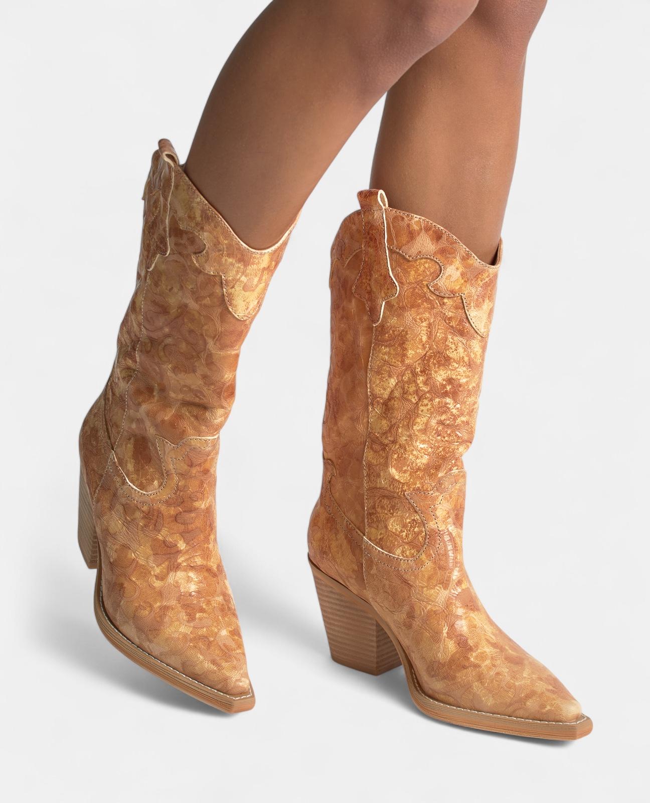 BESTICKTER HALBSTIEFEL