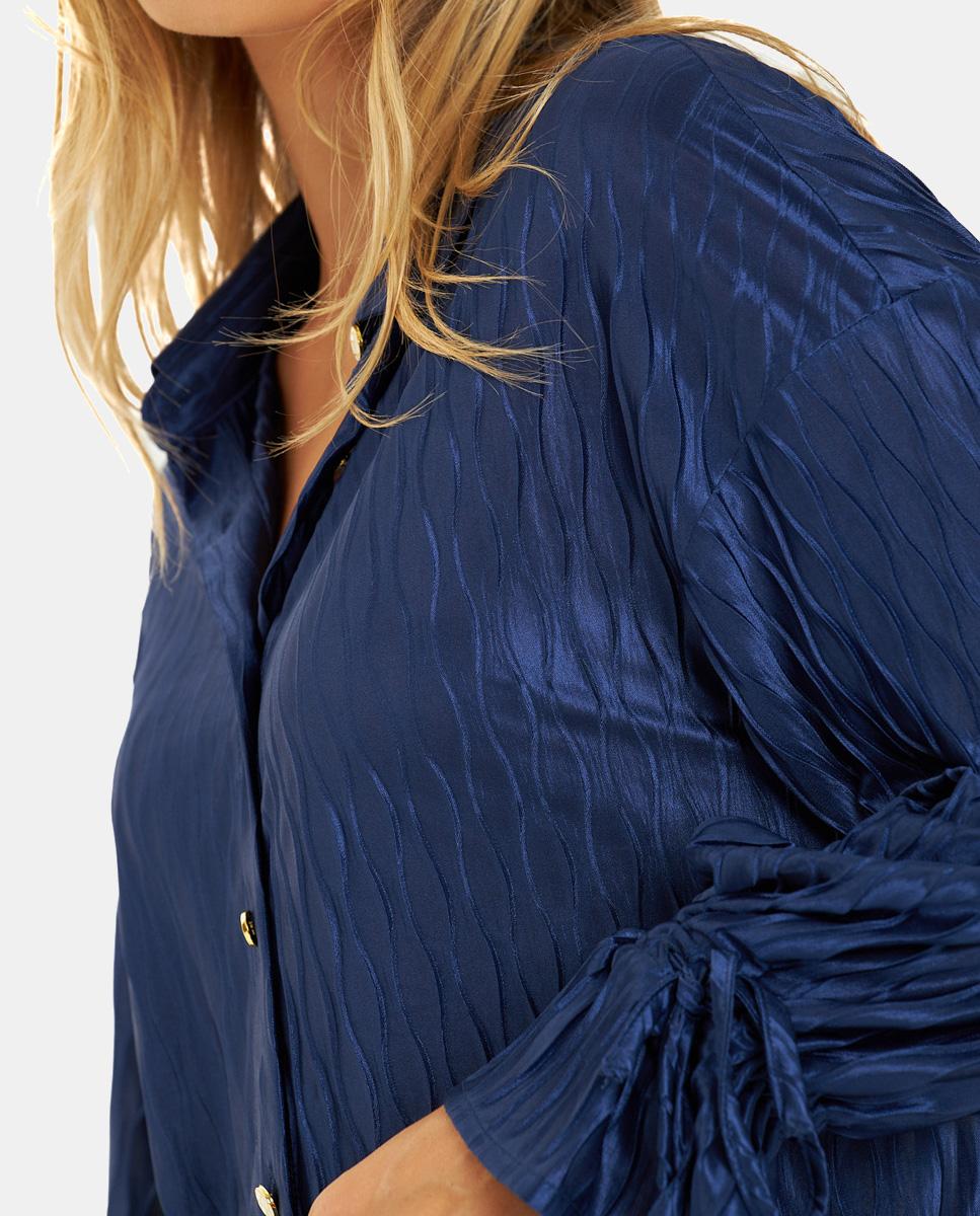 FLUID BUTTON-DOWN SHIRT