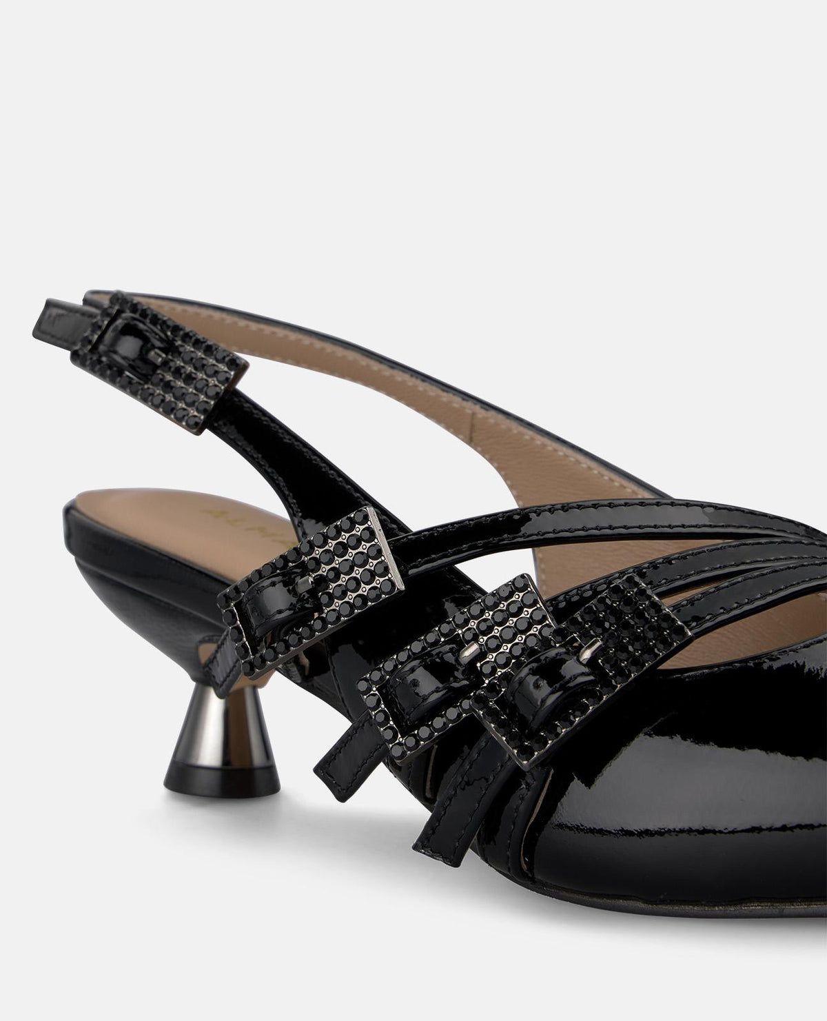 SCARPA DECOLLETÉ IN VERNICE