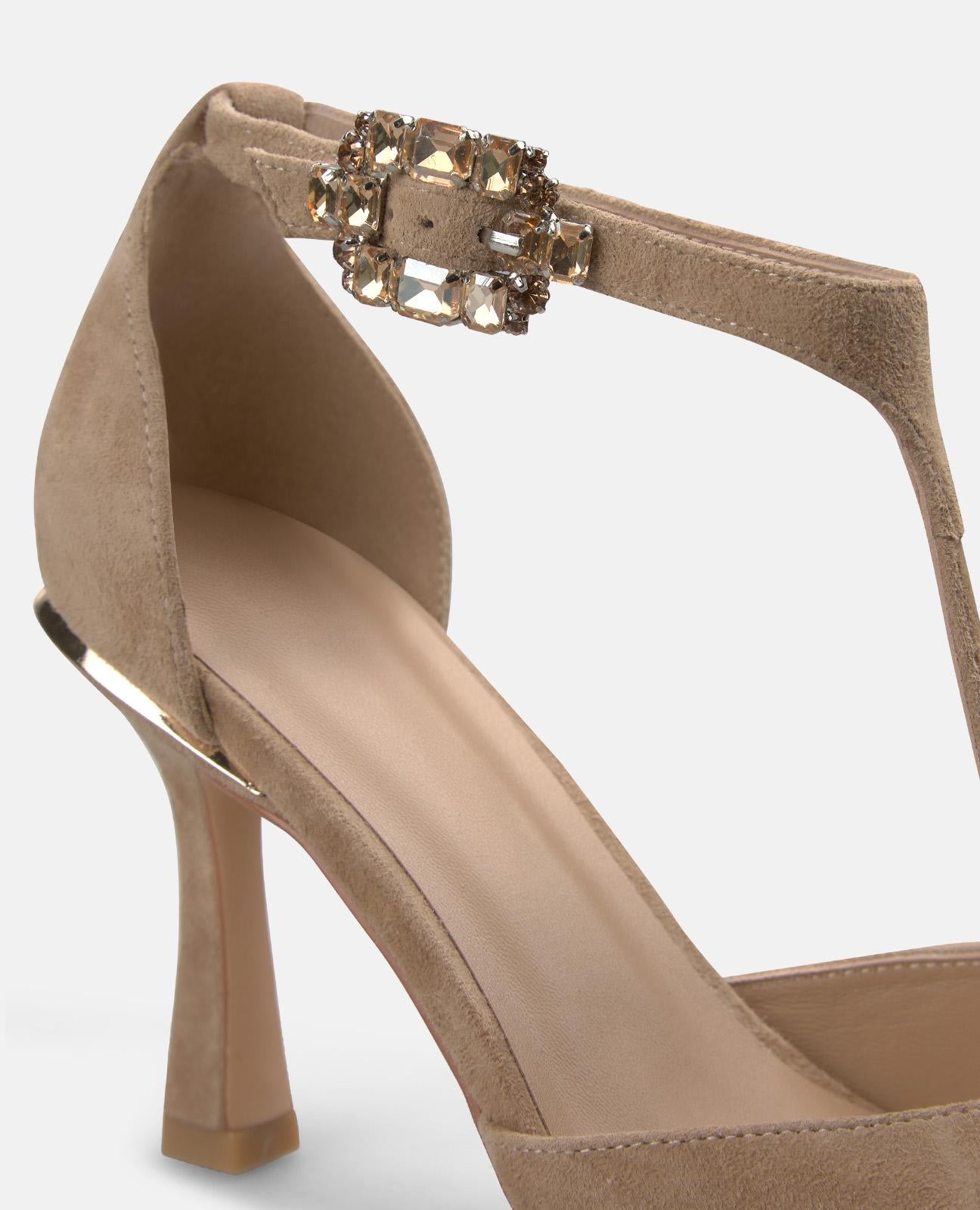 SALÃO COM FIVELA DE STRASS