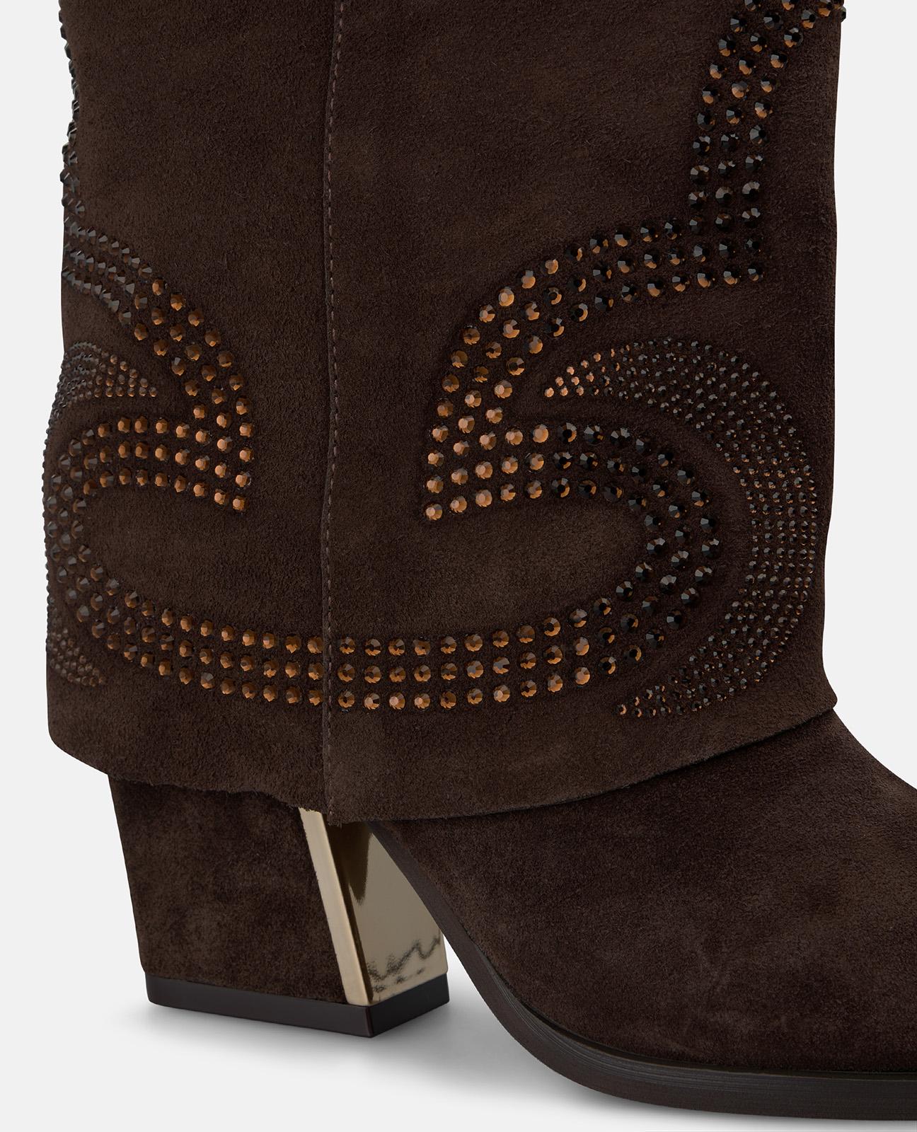 BOTA COWBOY DE ANTE CON DETALLES PEDRERÍA