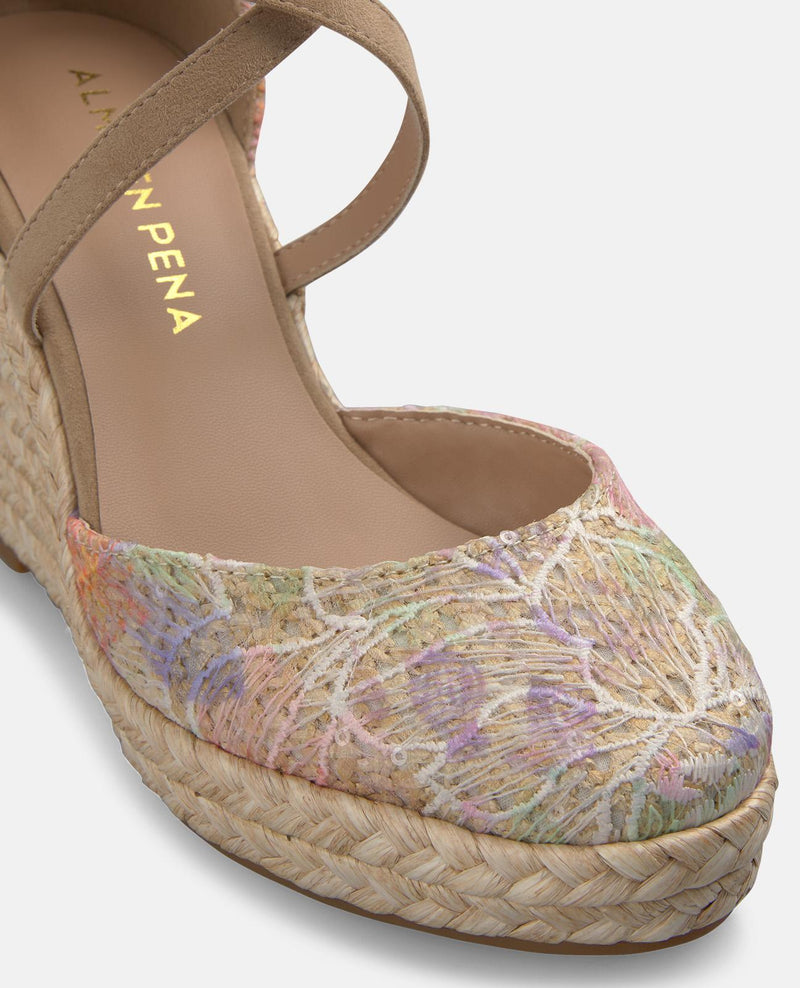 SANDÁLIA VALENCIANA DE TECIDO DE CANTO ALTO