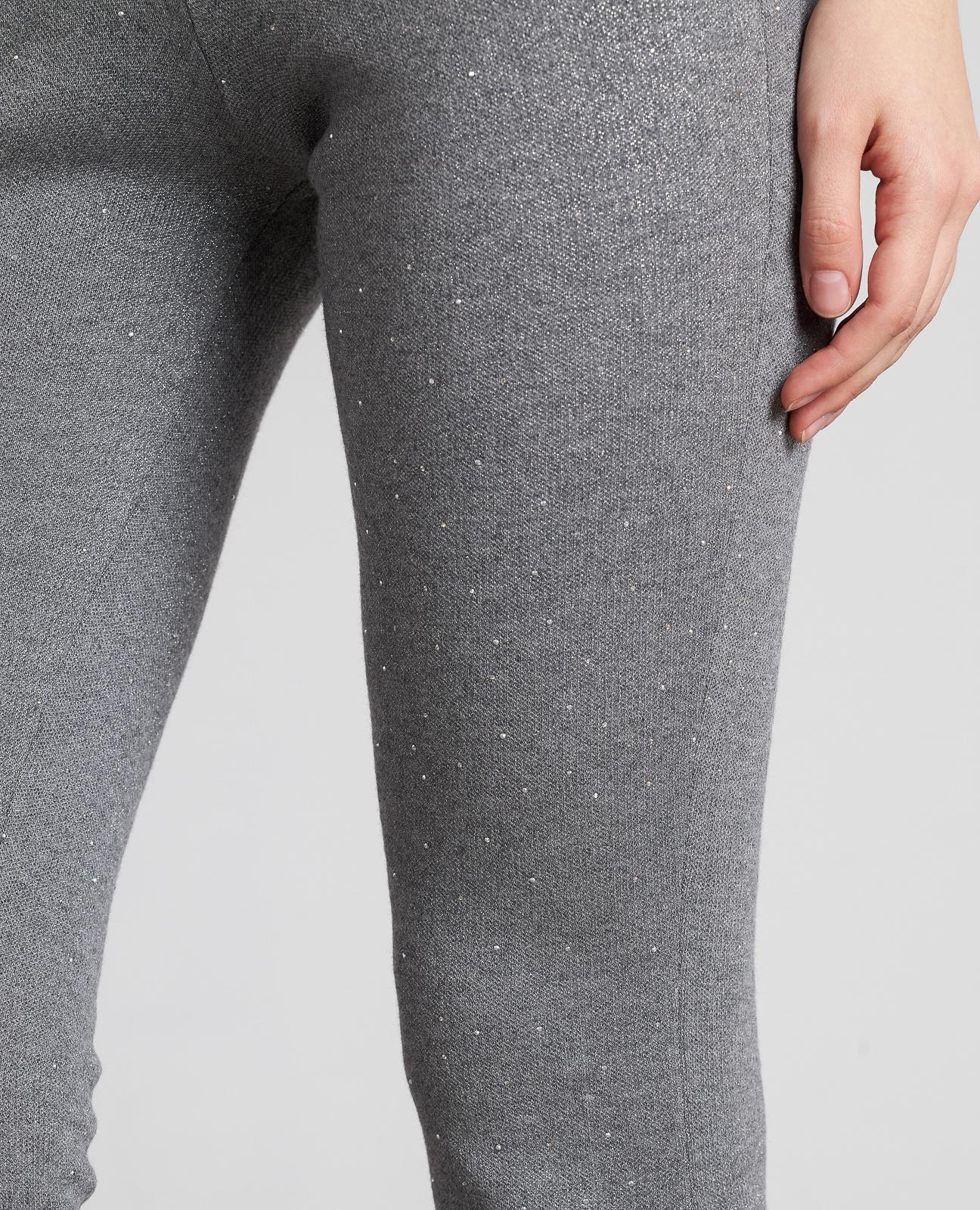 PANTALÓN ACAMPANADO DETALLES