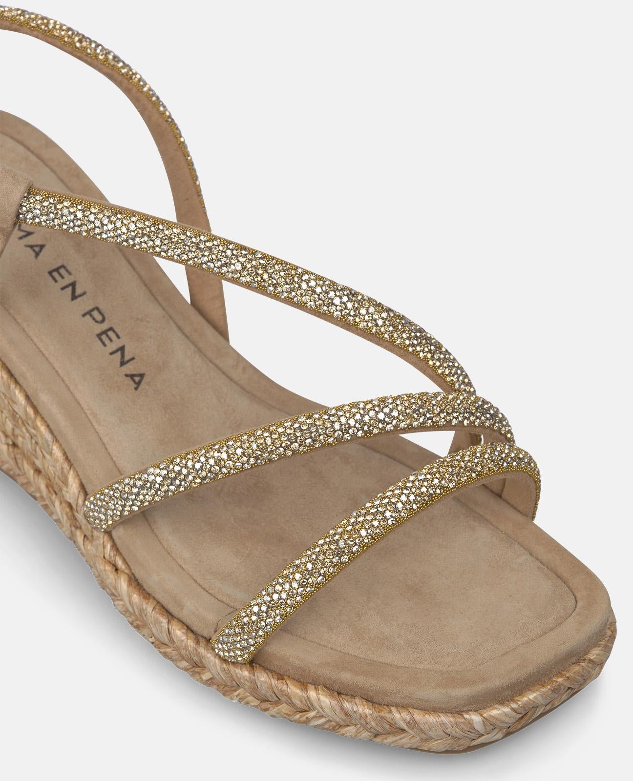 SANDALIA CUÑA TUBULAR ALTURA MEDIA