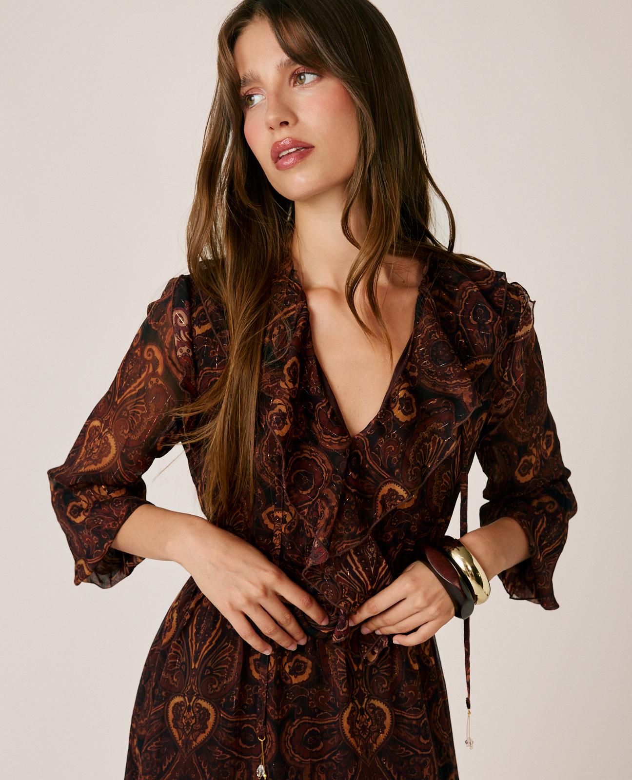 VESTIDO MIDI CON VOLANTES