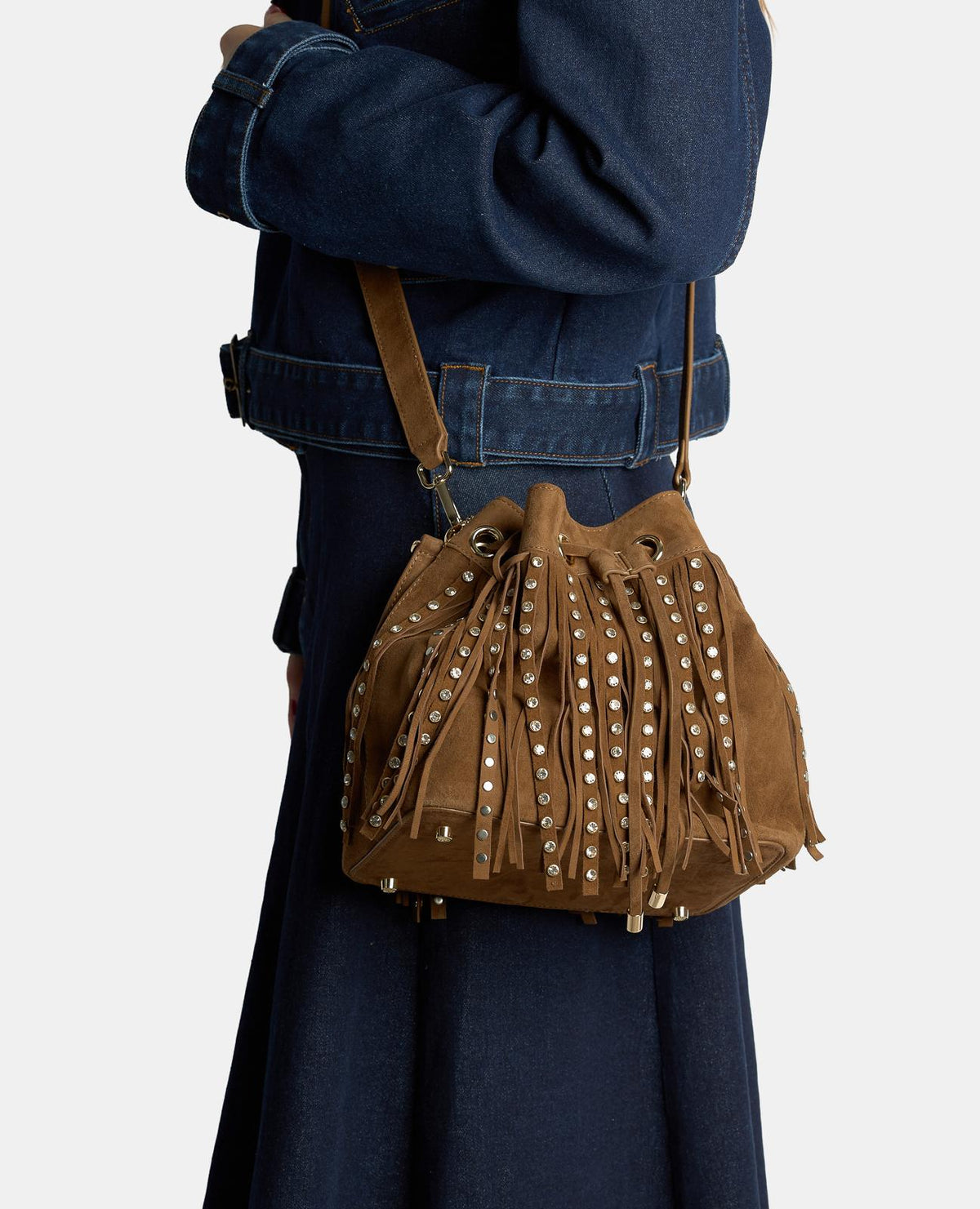 BORSA CON FRANGE E BORCHIE