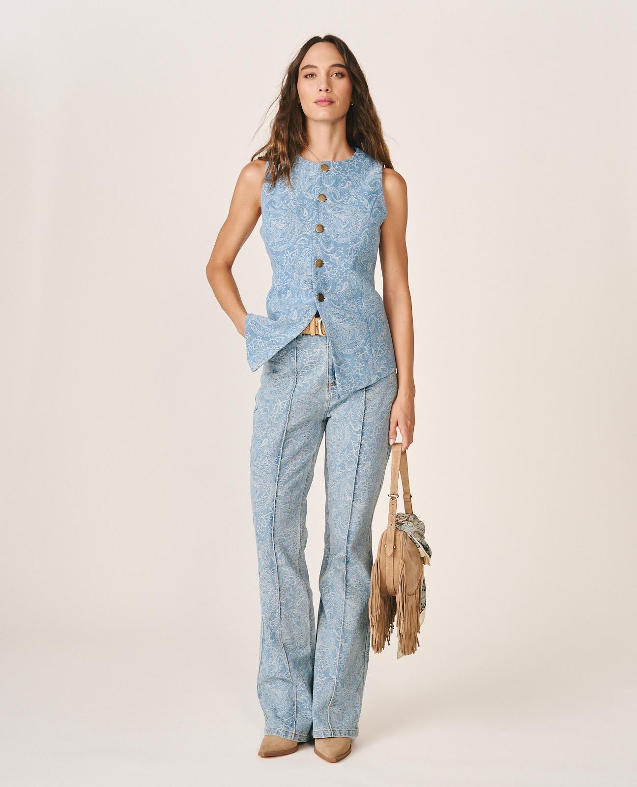 PANTALÓN VAQUERO FLARE PAISLEY