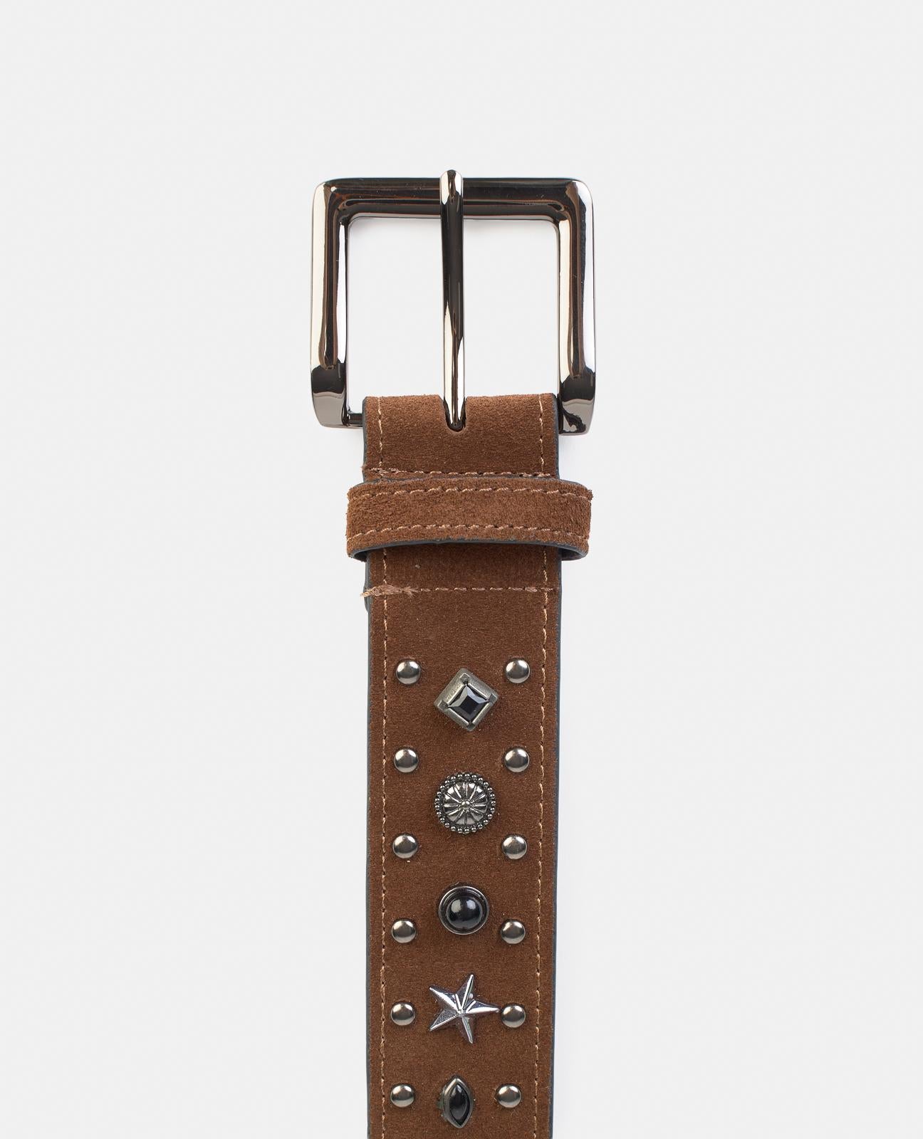 CINTURÓN DETALLE TACHAS