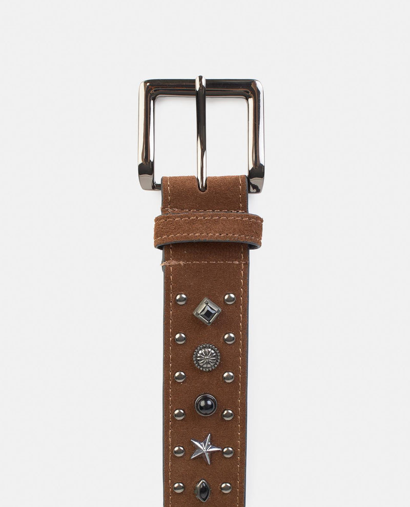 CINTURÓN DETALLE TACHAS