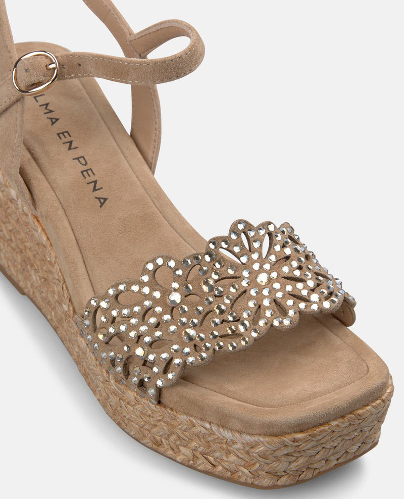 SANDALIA CUÑA ESPARTO TIRA ANCHA BORDADA