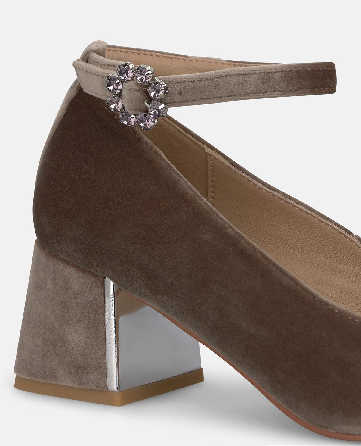 ZAPATO TERCIOPELO CON PULSERA