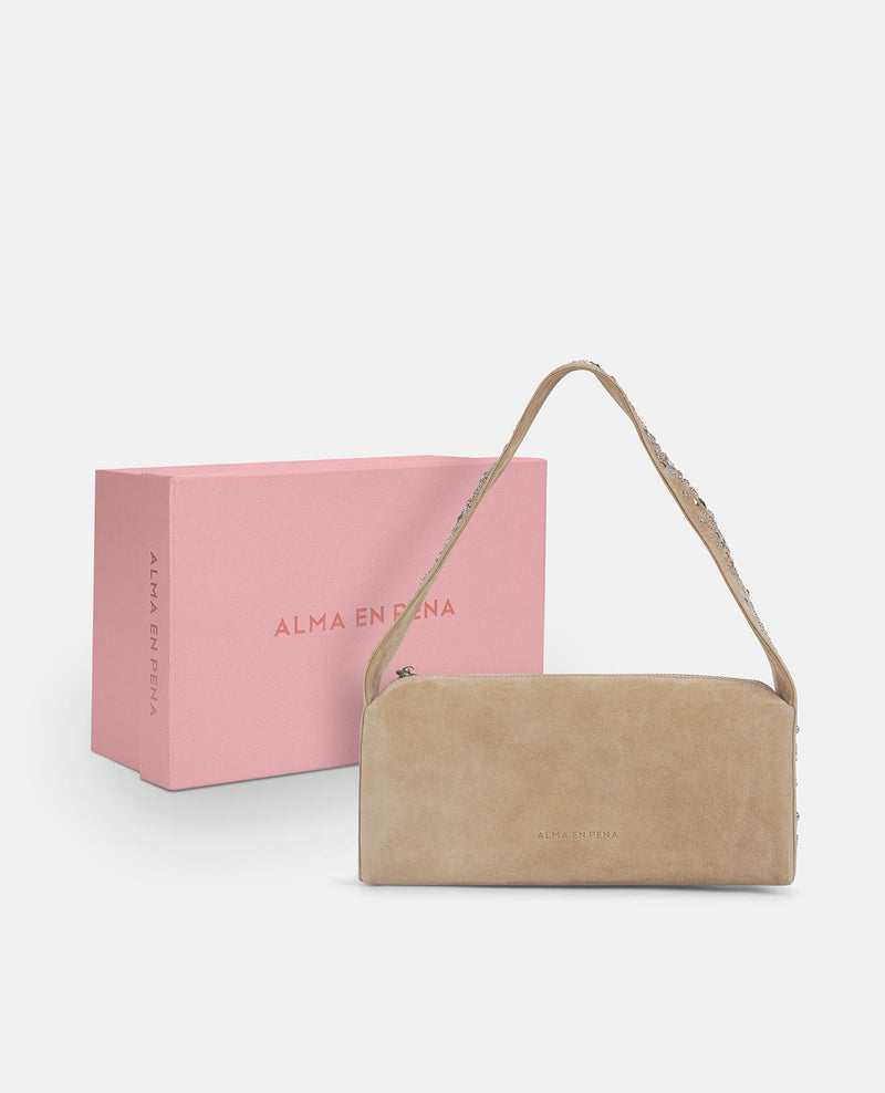 SAC AVEC DÉTAILS CLOUTÉS