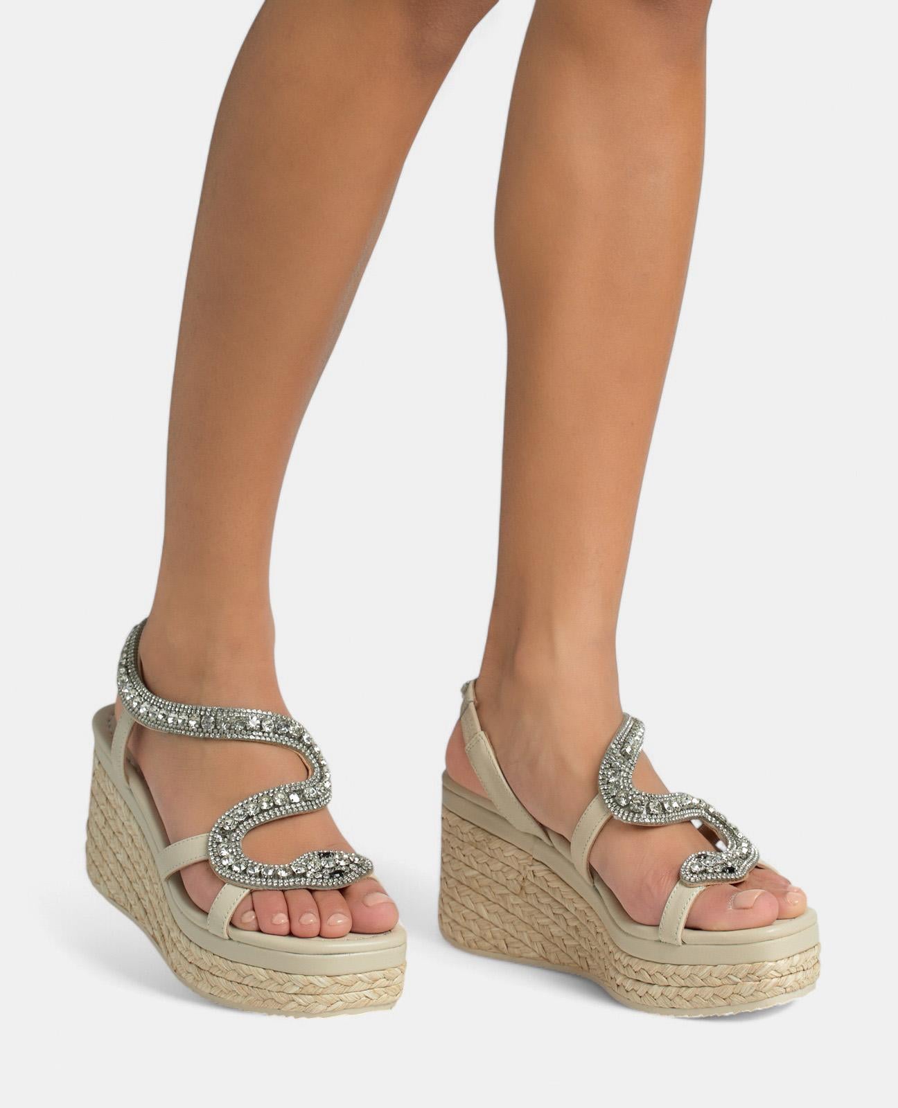 CUÑA MEDIA CON SERPIENTE