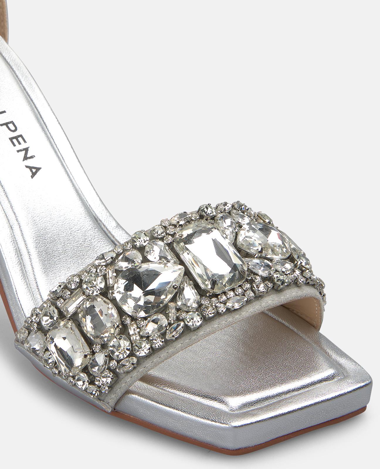 SANDALIA DE TACON METALIZADA