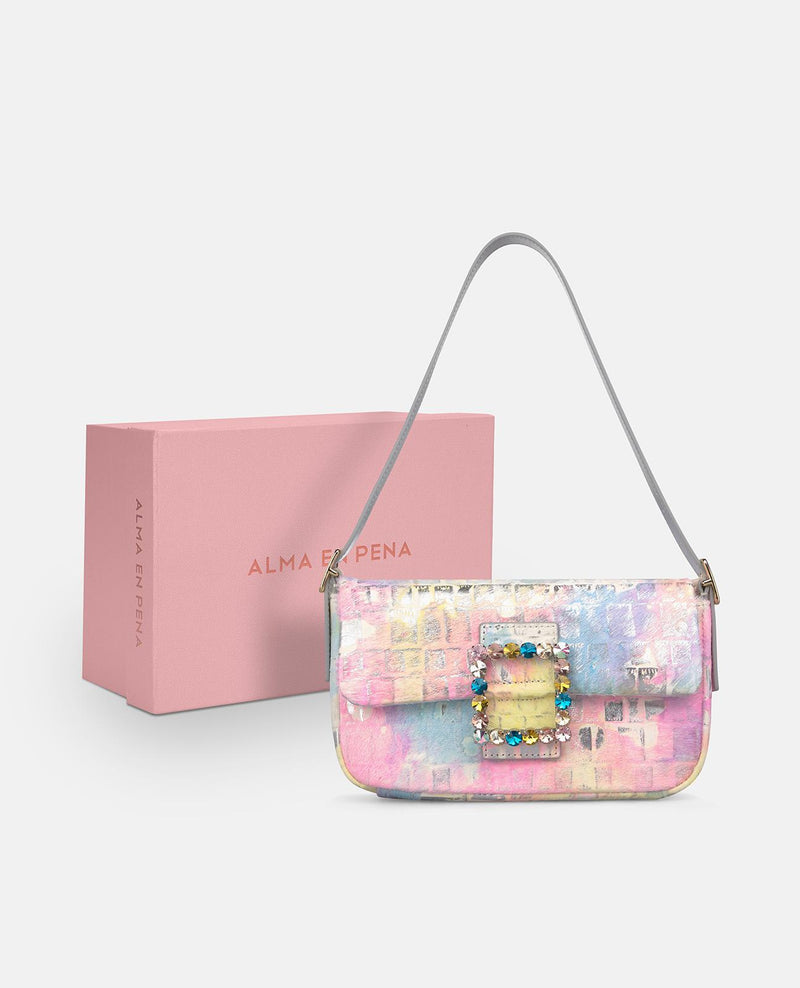 HANDTASCHE MIT QUADRATISCHEM ORNAMENT