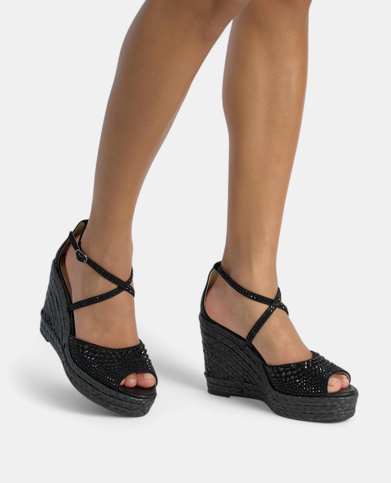 CUÑA CON TIRAS DE PEDRERÍA