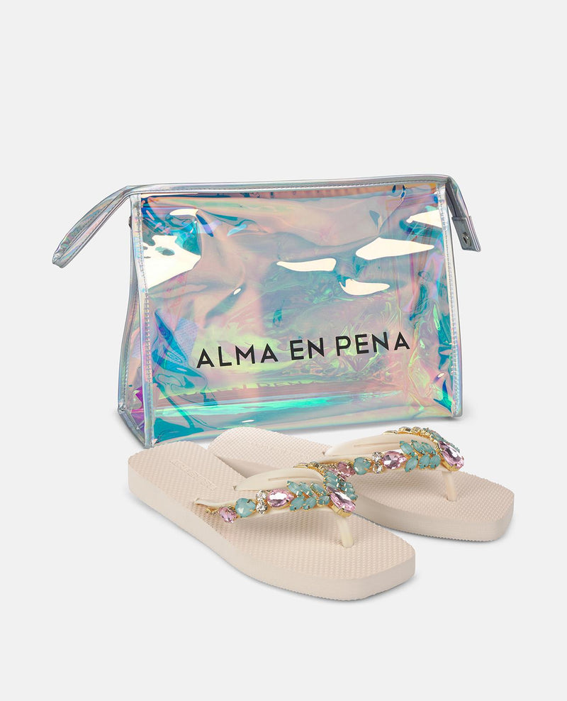 CHINELO COM PORMENORES EM STRASS