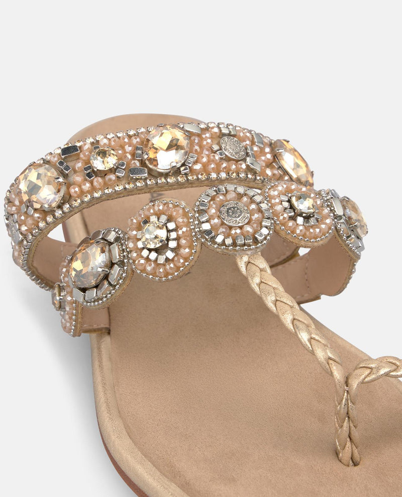 SANDALIA PLANA TIRA CON JOYA