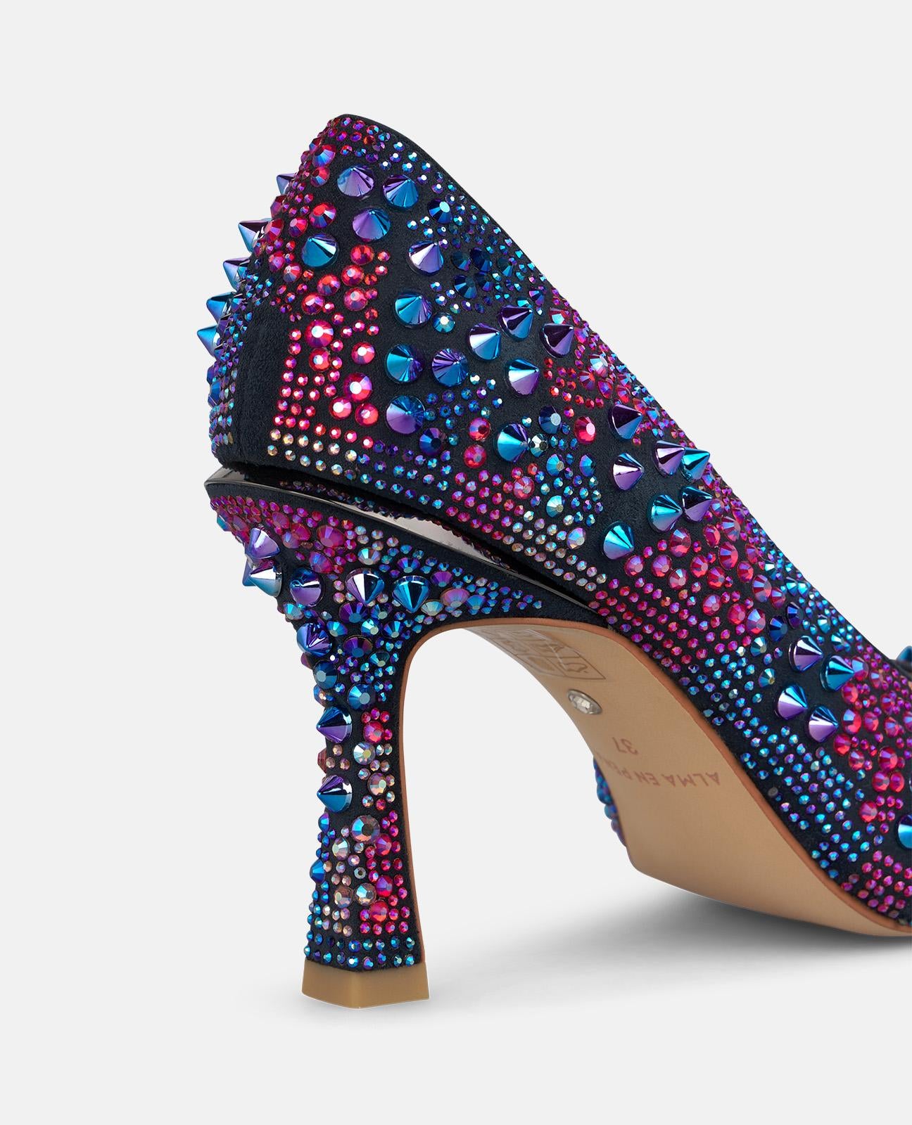ZAPATO DE TACÓN CON PEDRERÍA MULTICOLOR