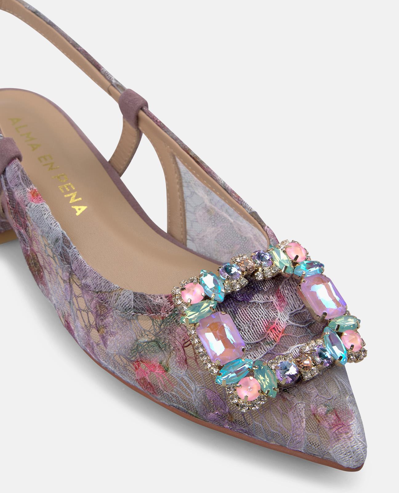 SCHUH MIT QUADRATISCHEM ABSATZ