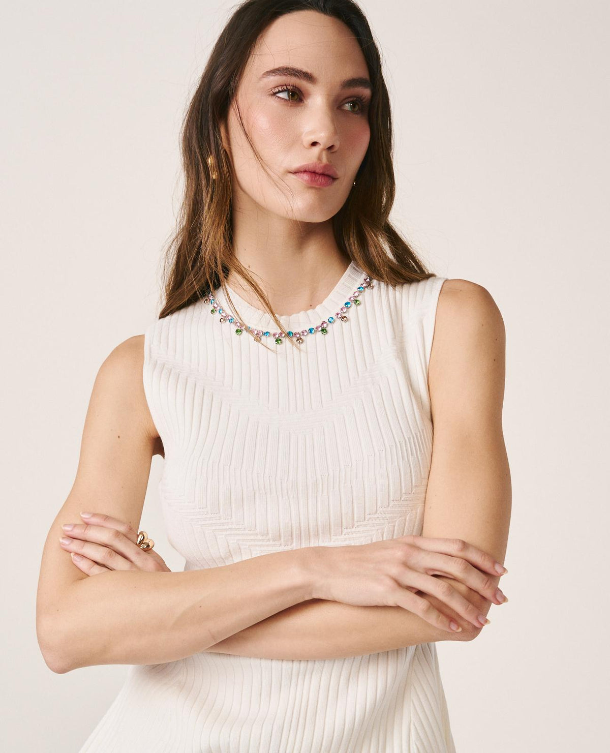 TOP COM CORTE PEPLUM