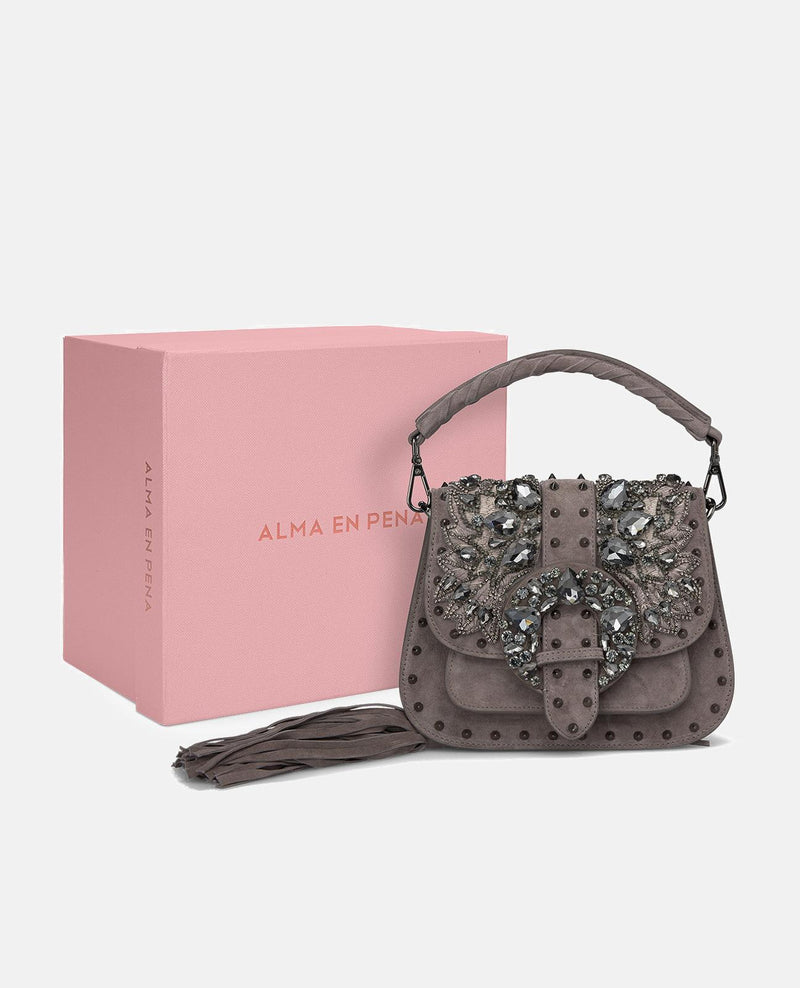 SACO DE MÃO COM MISSANGAS