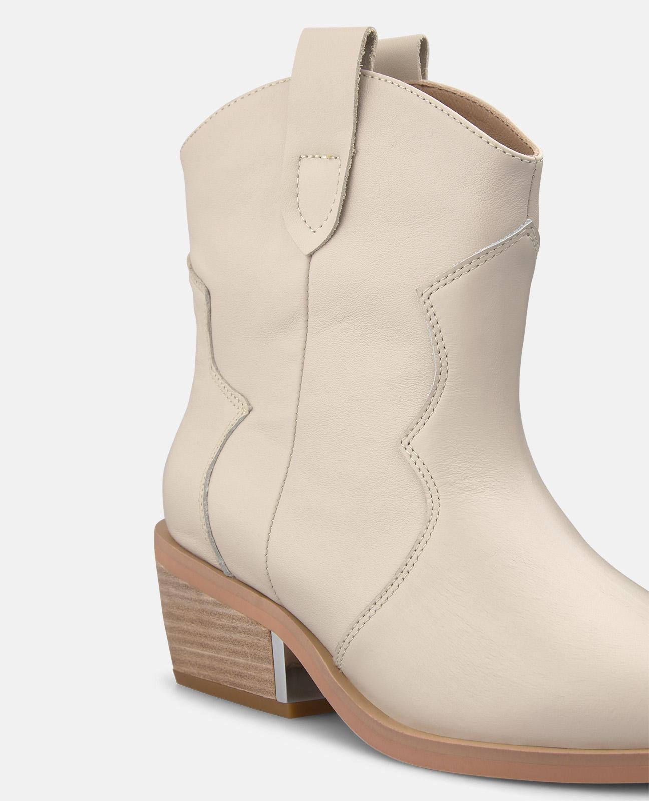 BOTÍN ESTILO COWBOY