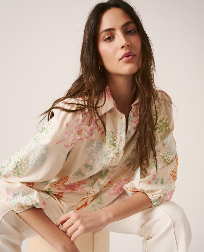 CAMISA BORDADOS FLORES