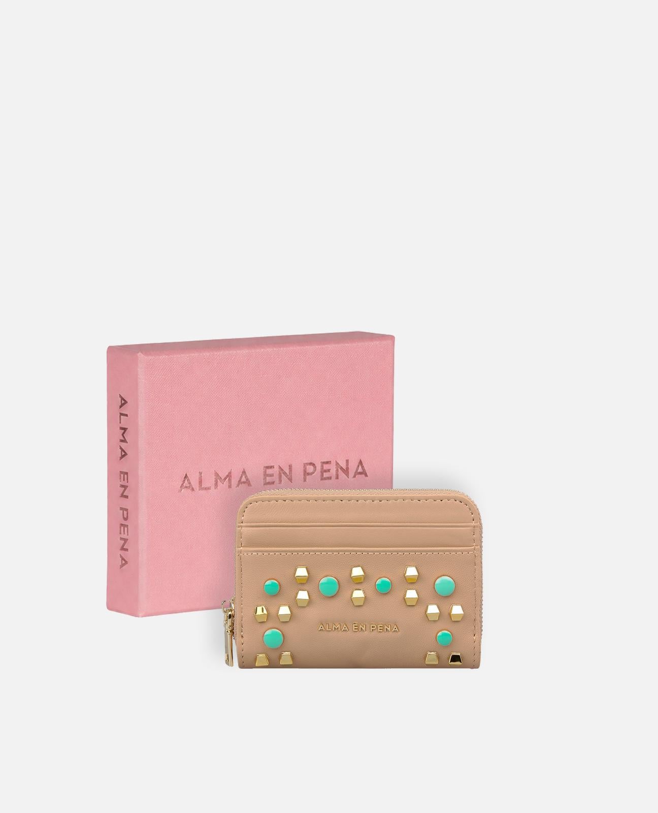 CARTERA CUADRADA TACHAS