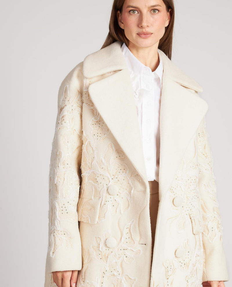 LANGER WEISSER MANTEL