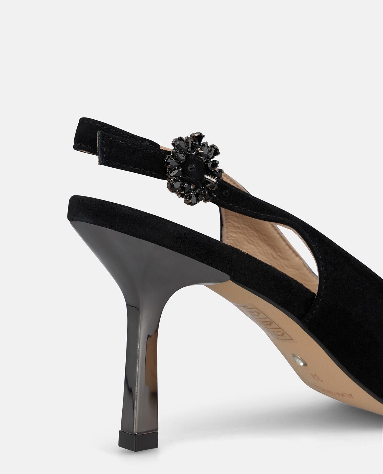 ZAPATO DESTALONADO DE ANTE CON PULSERA