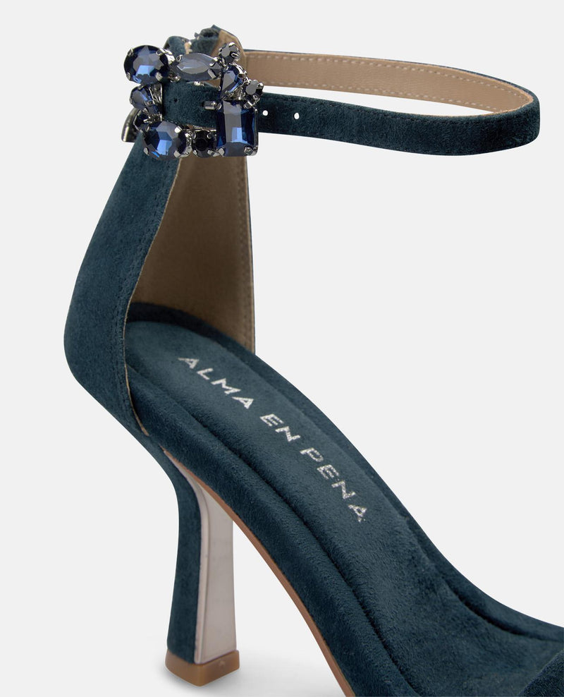 SANDALIA TACON TIRA METALIZADA