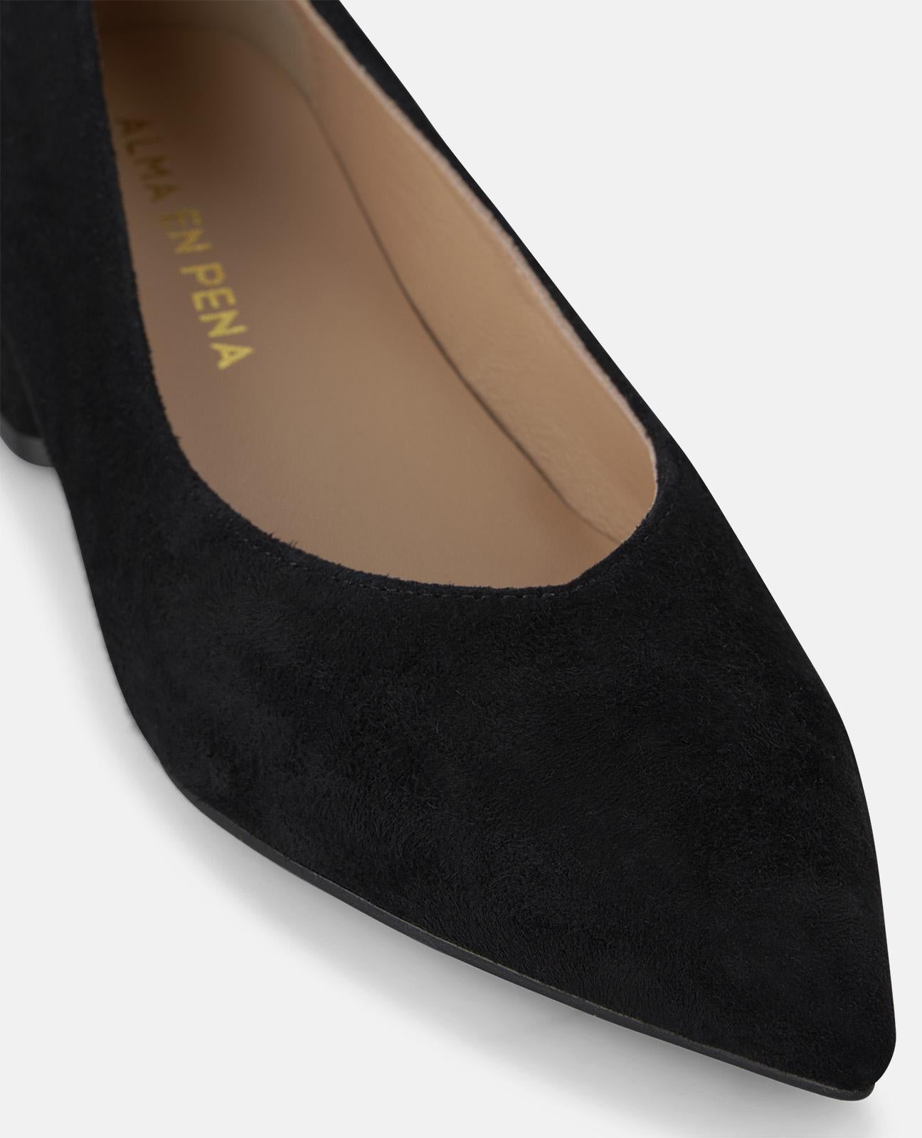 ZAPATO DE PUNTA EN PIEL