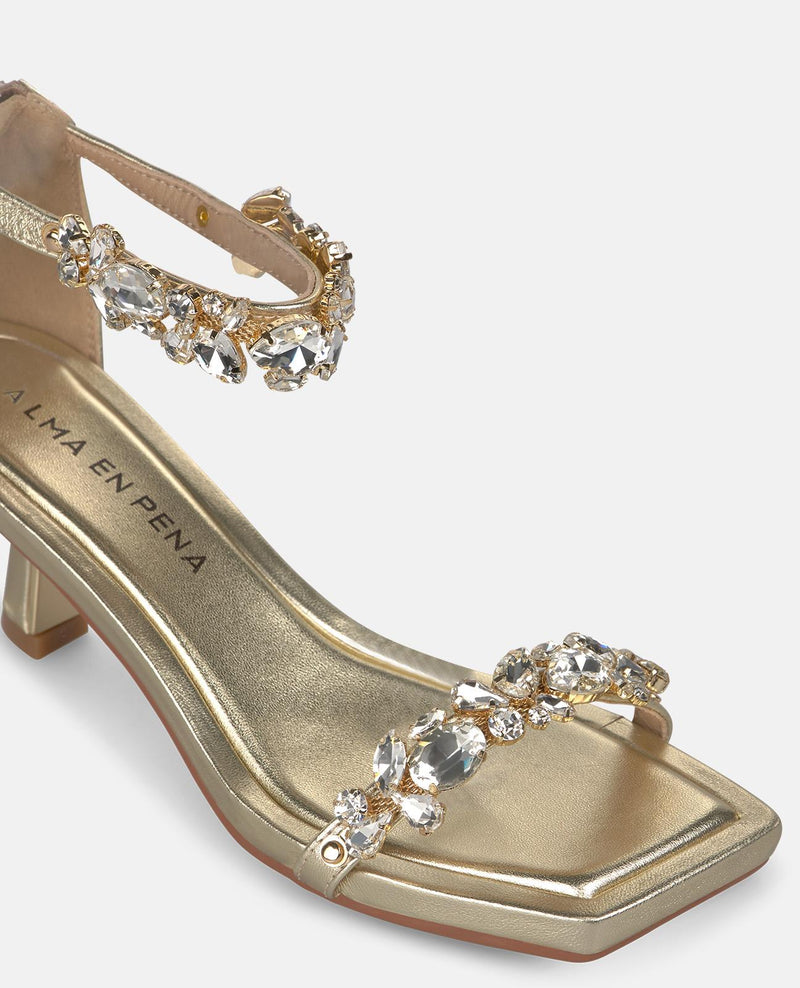 SANDALIA CON ADORNO PEDRERIA