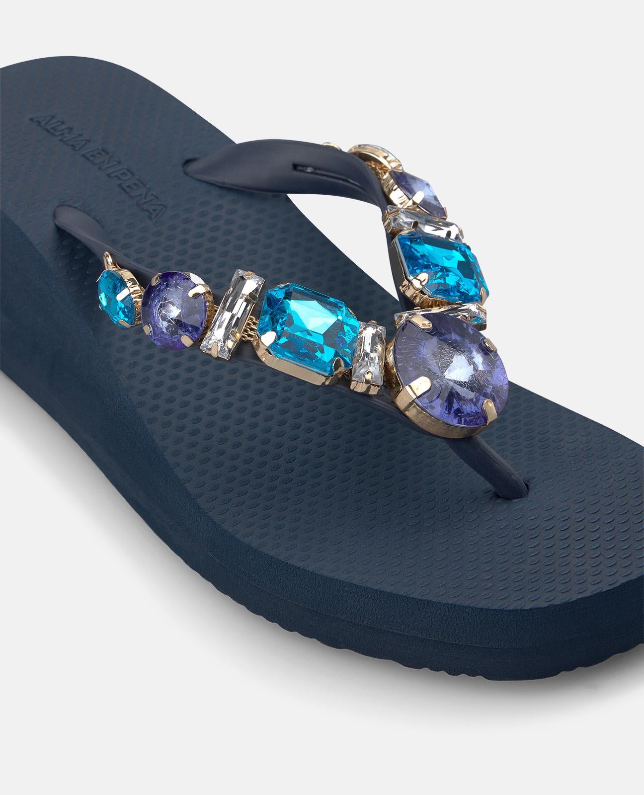 SANDALIA BAÑO CON PLATAFORMA EN T