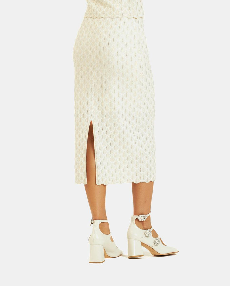 GESTRICKTER ROCK MIT GLÄNZENDEN DETAILS