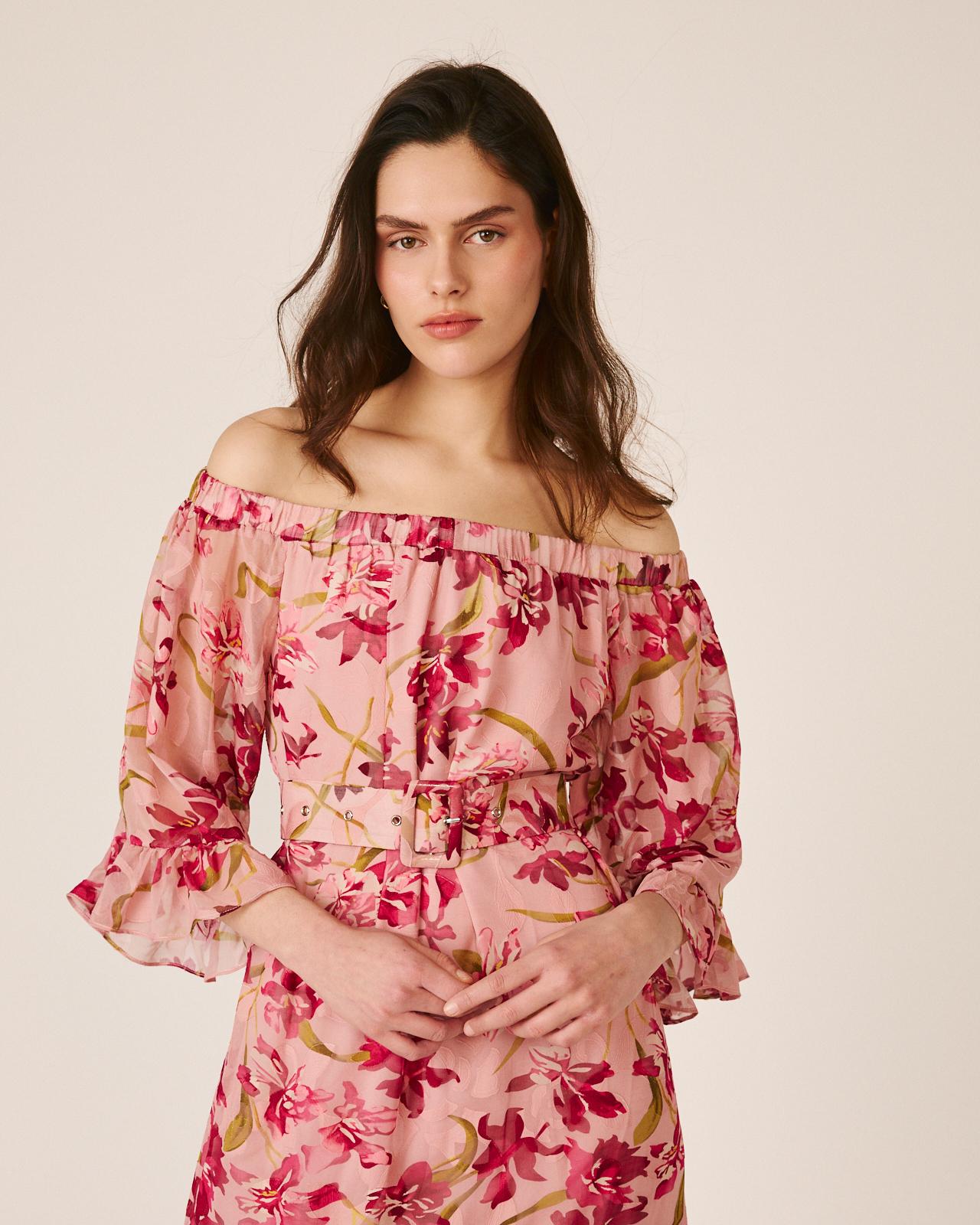 VESTIDO MÉDIO COM MANGAS FOLHADAS