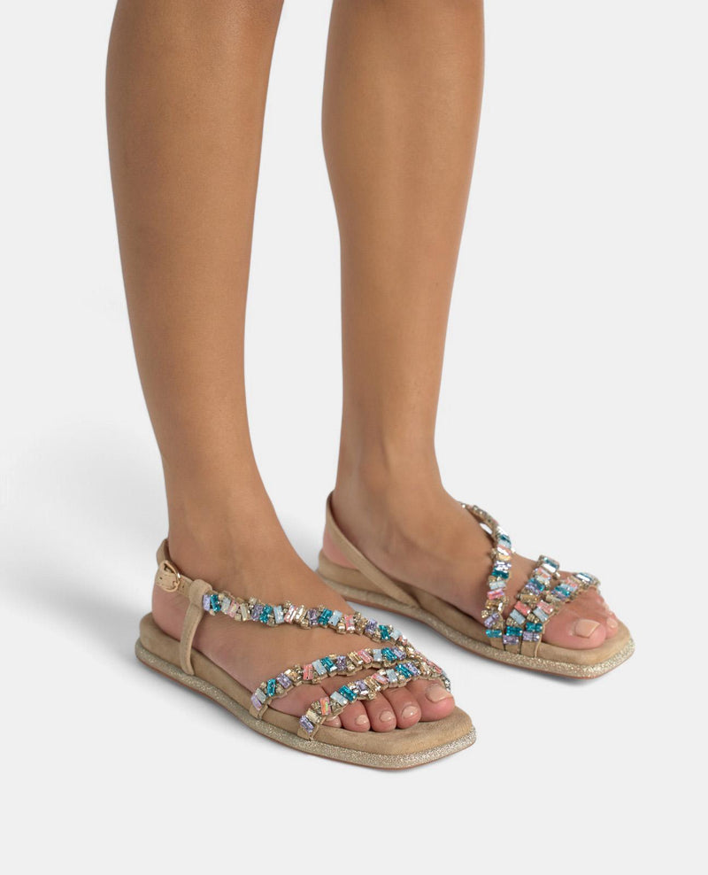 SANDALIA PLANA TIRAS JOYA