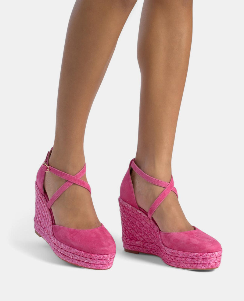 CUÑA ALTA CON TIRAS CRUZADAS