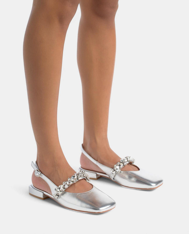 CHAUSSURE À LANIÈRE EN STRASS