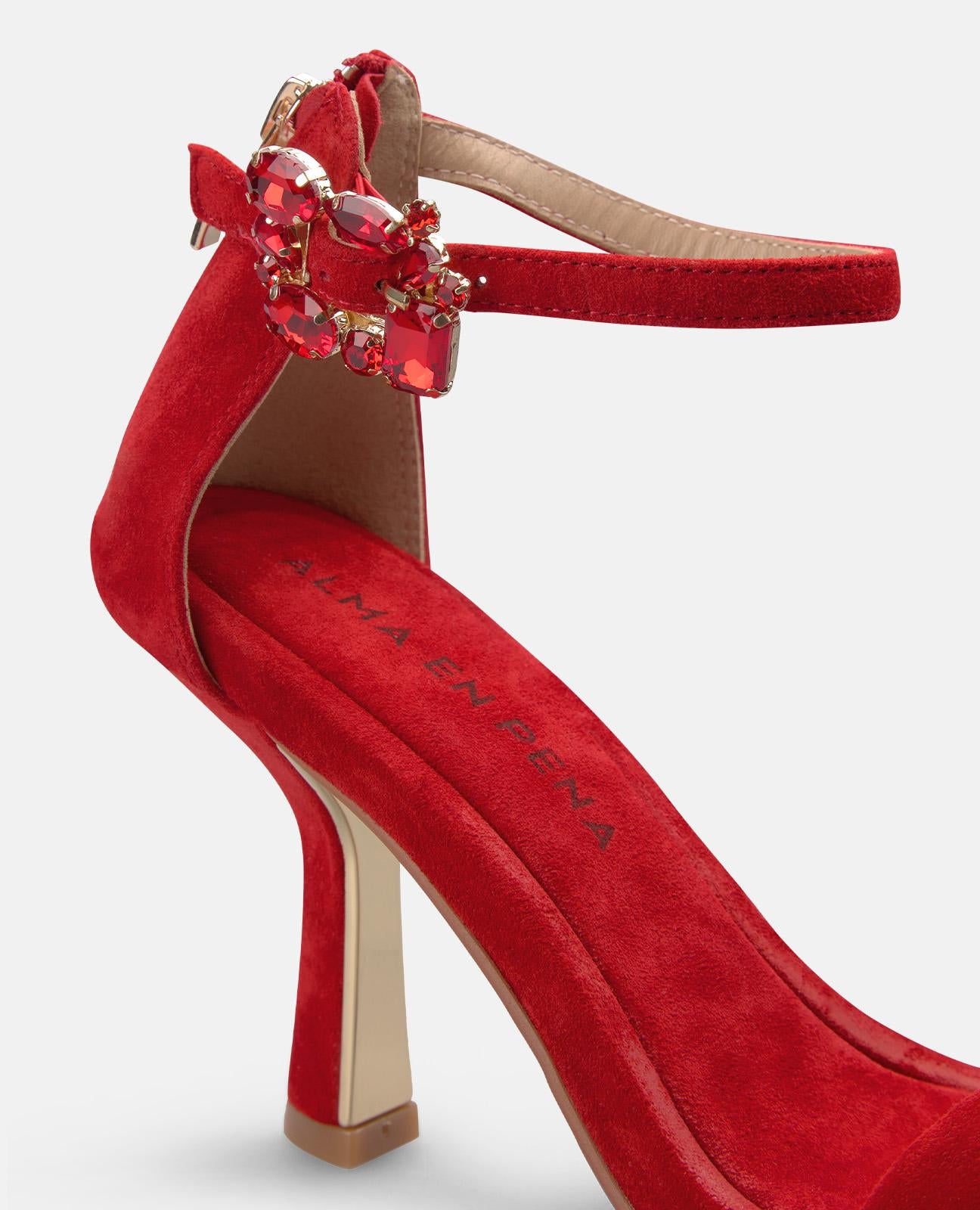 SANDALIA TACON TIRA METALIZADA