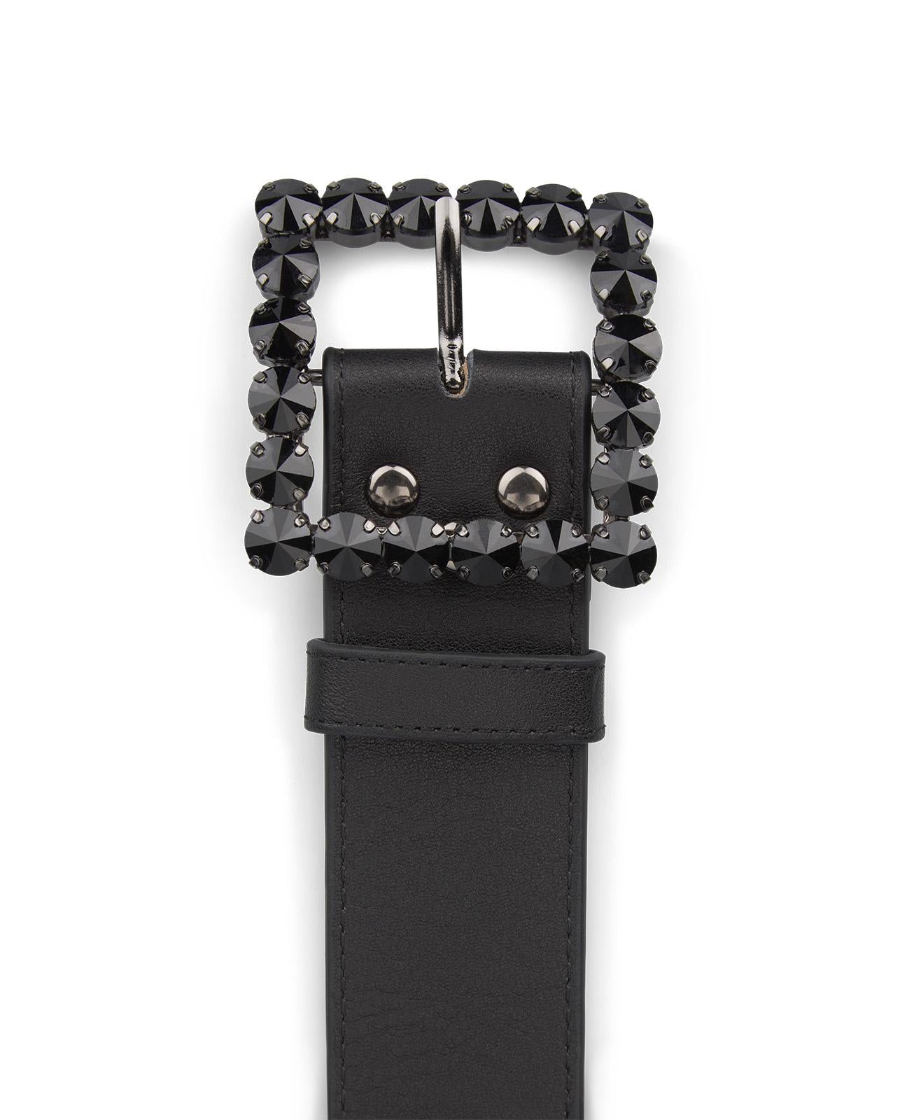 GÜRTEL MIT QUADRATISCHER SCHNALLE