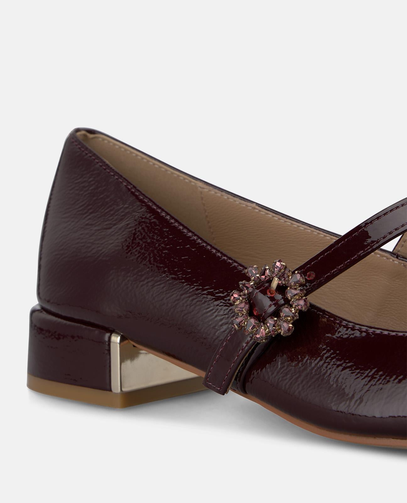 ZAPATO PLANO DE CHAROL