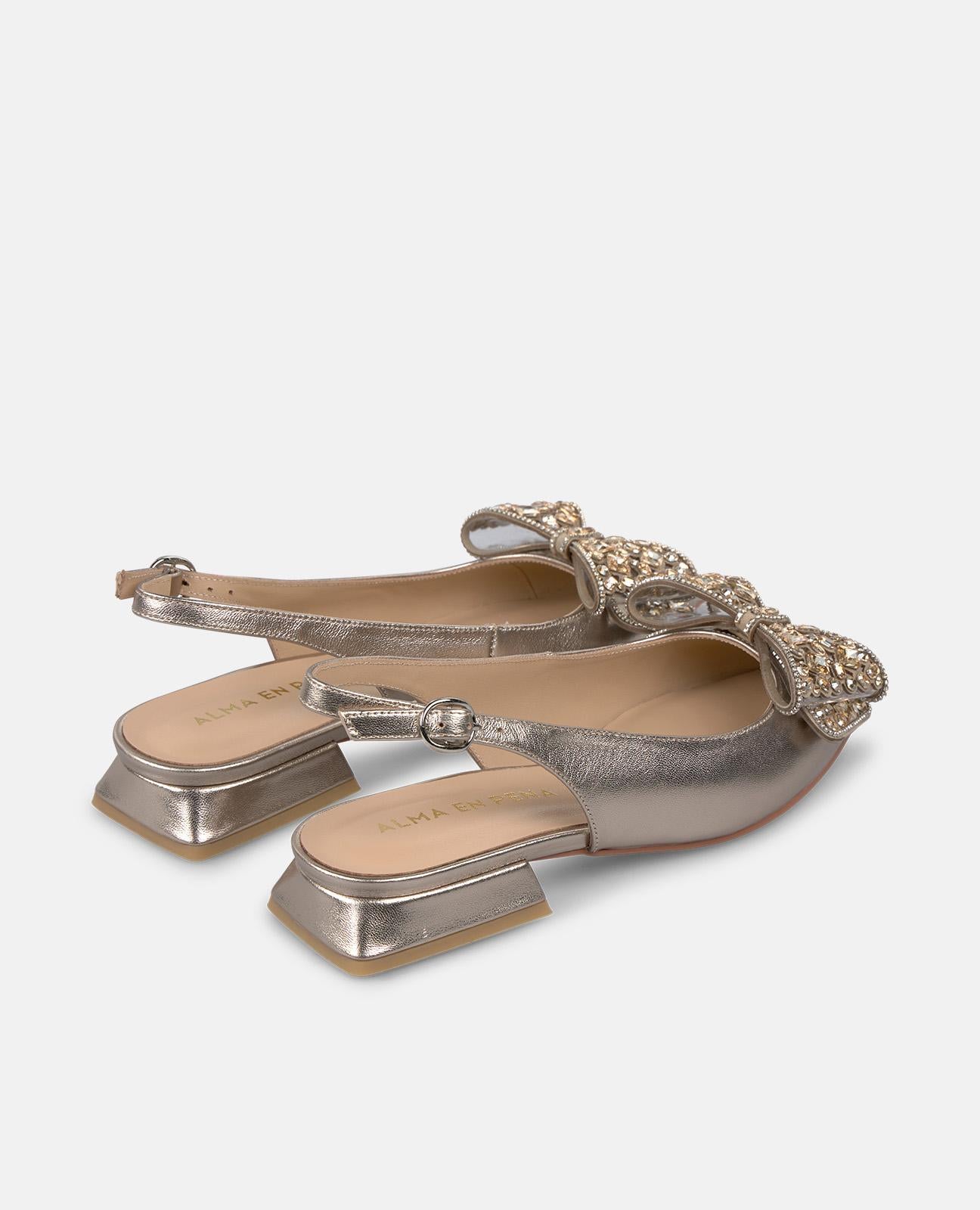 ZAPATO PLANO CON LAZO