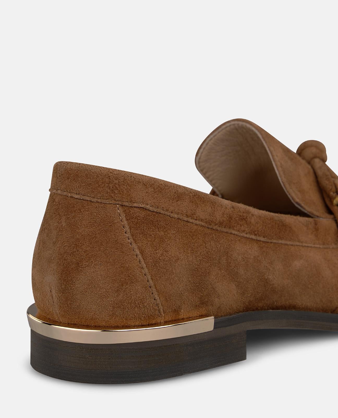 MOCASÍN ANTE CON DETALLE NUDO