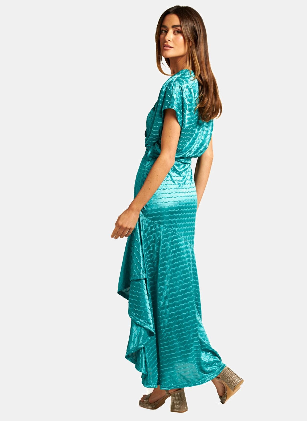 TEXTURED FLOWING DRESS