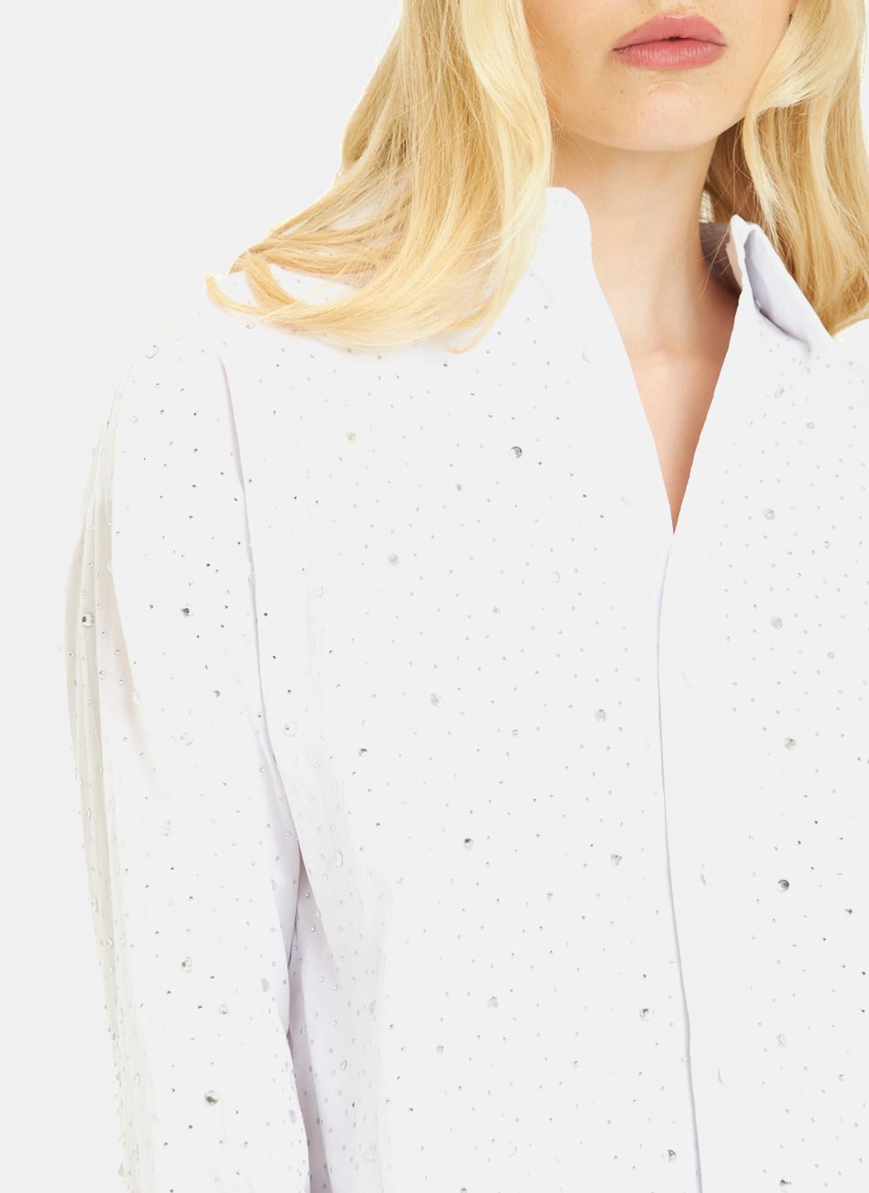 CAMICIA CON DETTAGLI IN STRASS