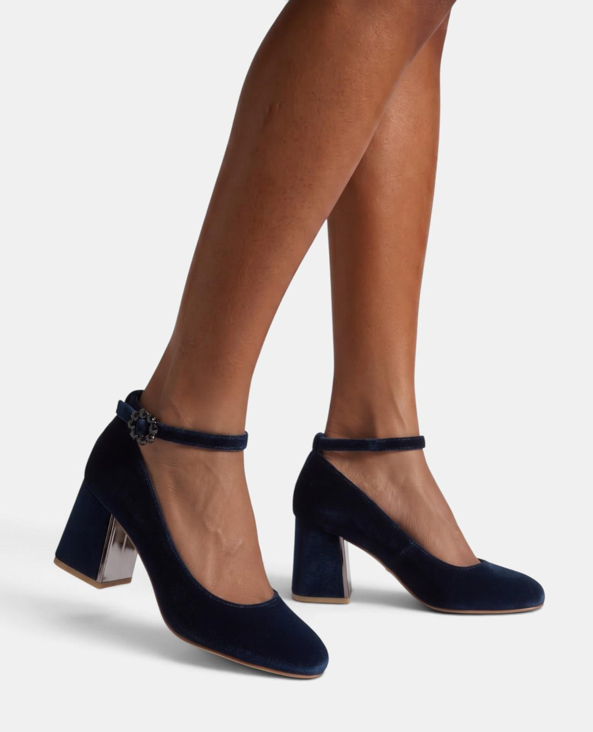 VELVET SHOES WITH AN ANKLE STRAP