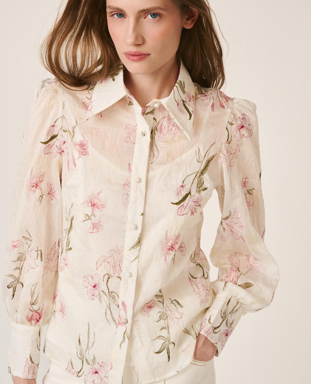 CAMISA SEMI-TRANSPARENTE